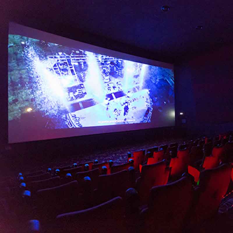 Giây phút thư giãn thú vị tại rạp chiếu phim Lotte Cinema.